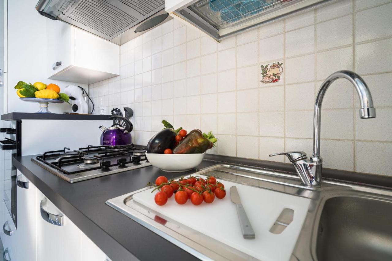Ferienwohnung Loft Balcone Sul Mare Letojanni Exterior foto