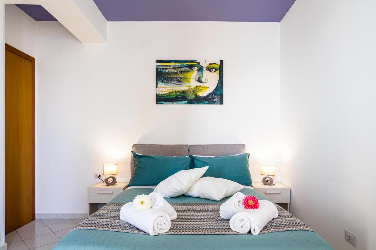 Ferienwohnung Loft Balcone Sul Mare Letojanni Exterior foto